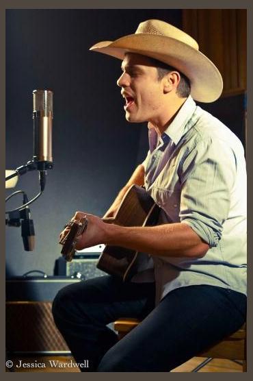 Dustin Lynch